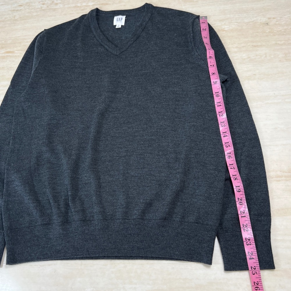 Gap Mens V-Neck Sweater Charcoal Gray Heather Knit Long Sleeve Size Medium - Picture 7 of 10